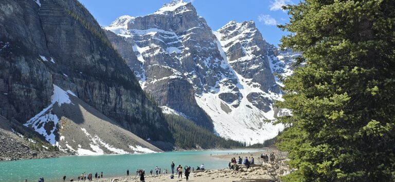 Exploring the Canadian Rockies: Banff and Jasper Adventure